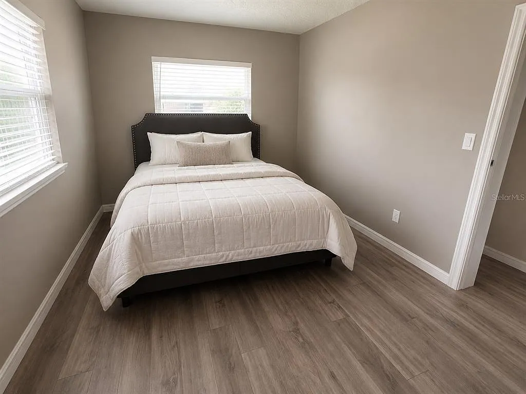 4 bed, 2.0 bath, 1425 sqft, $800 — Photo 4