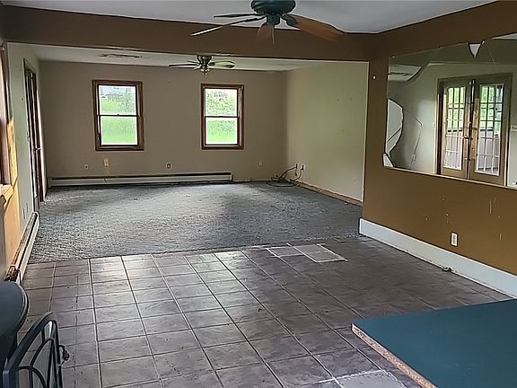 4th image of 48 Chapman Ave