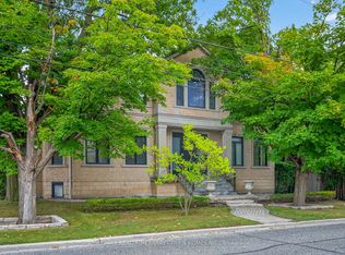 63 Gordon Rd, Toronto, ON M2P1E3