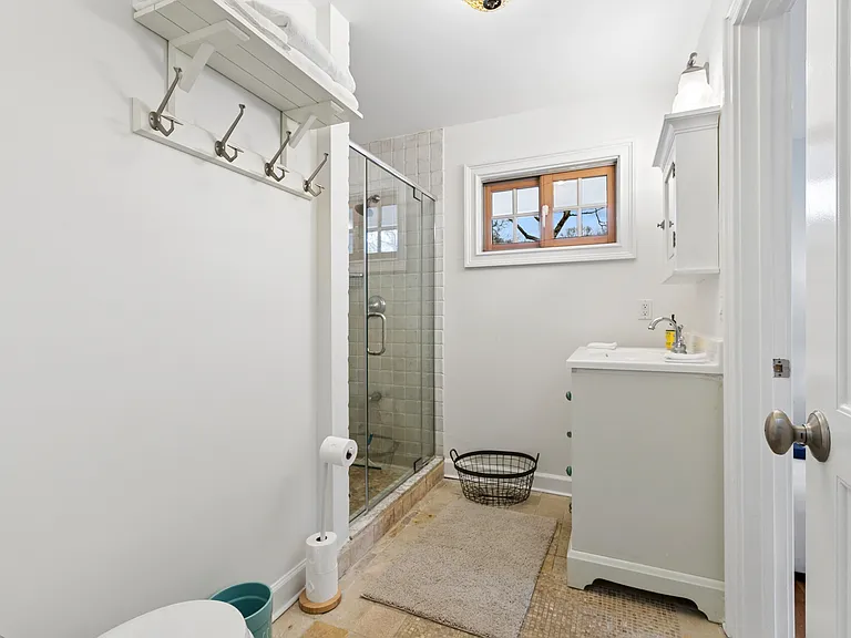 10 Foxboro Rd — Photo 20