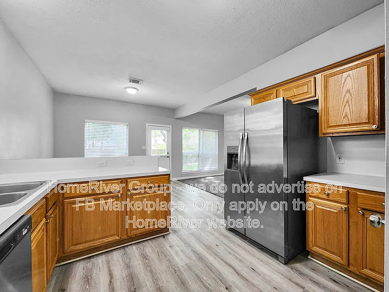 11915 Cottonwood Ln — Photo 7