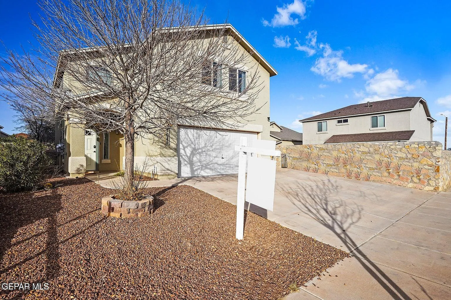 4 bed, 2.5 bath, 1799 sqft, $1,800 — Photo 3