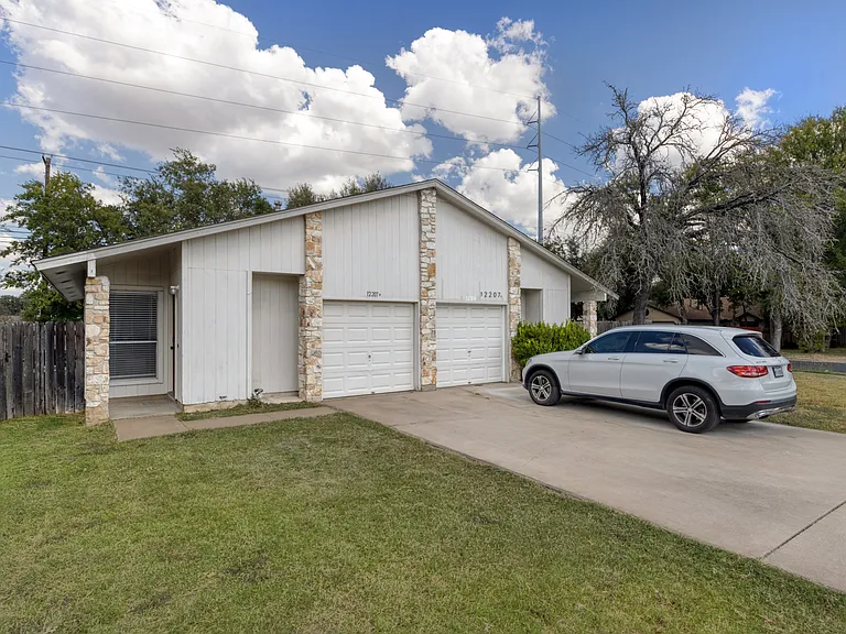 12207 Dundee Dr #A — Photo 23