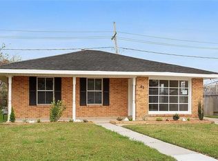62 W Claiborne Sq, Chalmette, LA 70043