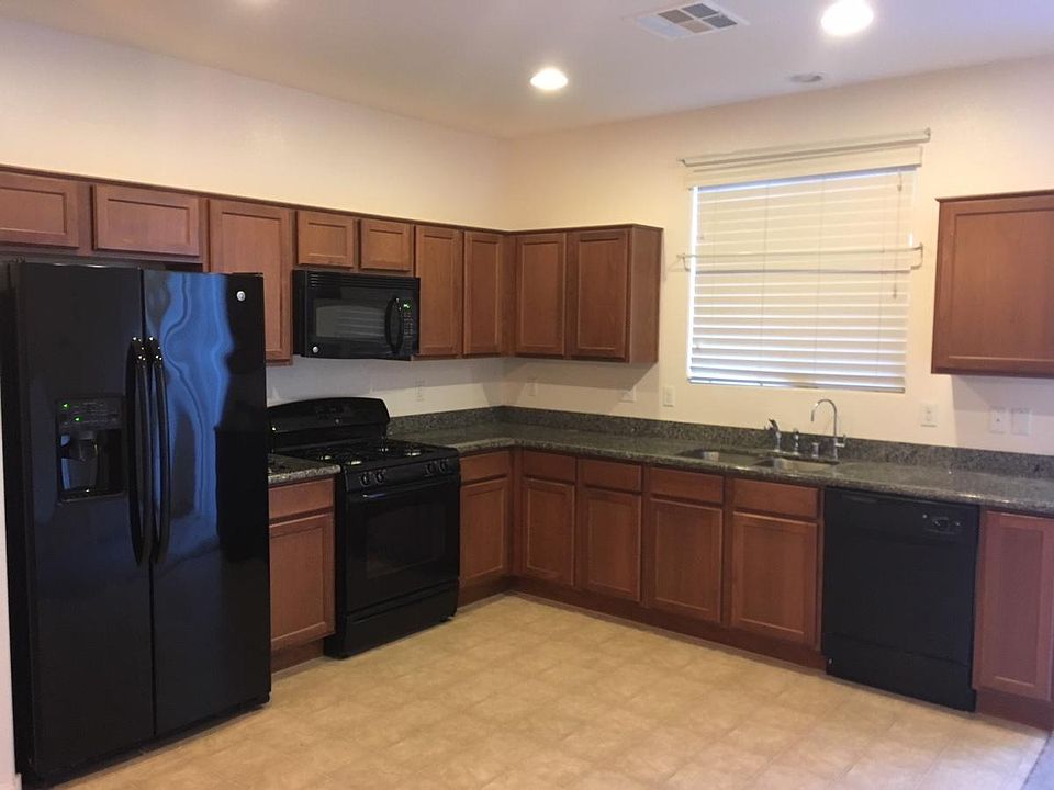 2nd image of 7557 Tamany St