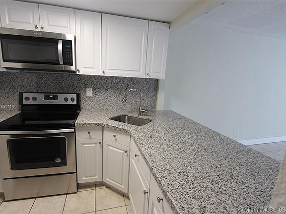 5th image of 801 NW 47th Ave APT 709W