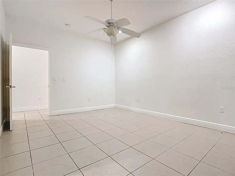 132 Orange Ave — Photo 13