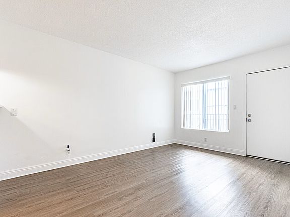 5th image of 12520 Lakewood Blvd #56