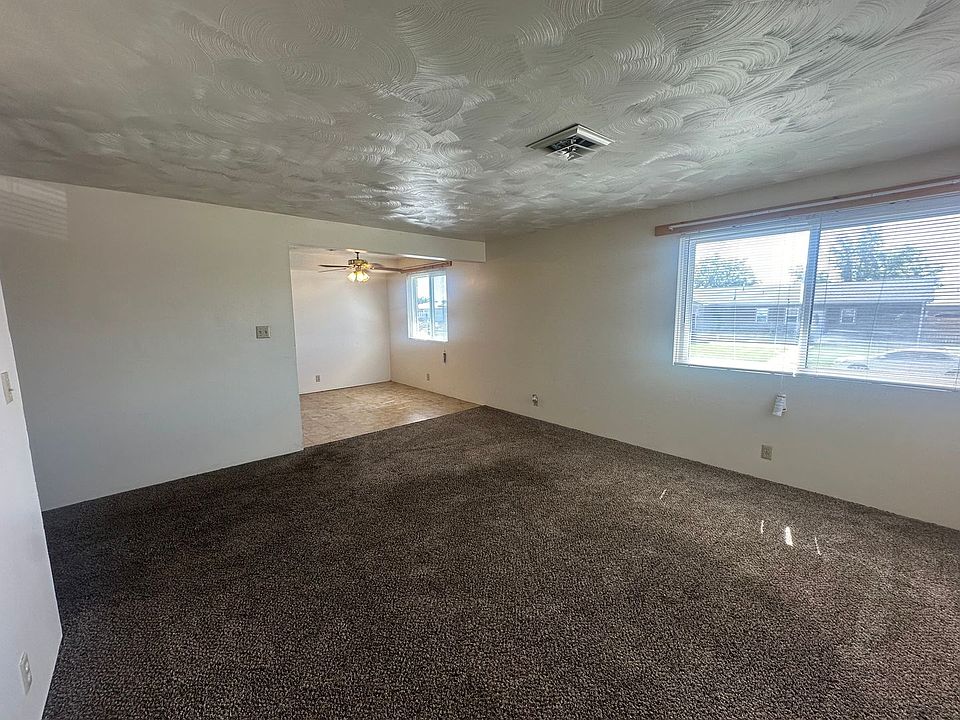 Ernst 310 N ST 310 N St Gering NE Zillow