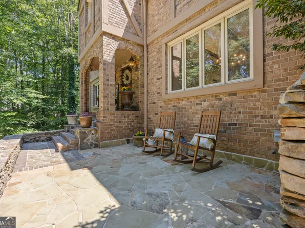 430 Huntcliff Grn, Sandy Springs, GA 30350