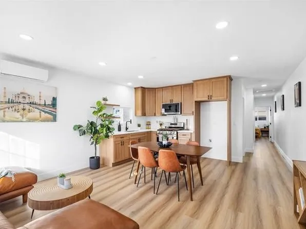 9008 Baring Cross St #2, Los Angeles, CA 90044