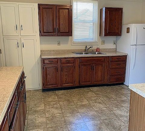Spacious Kitchen