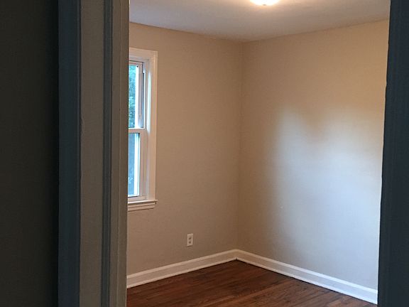 4th image of 1436 Forest Park Blvd NW