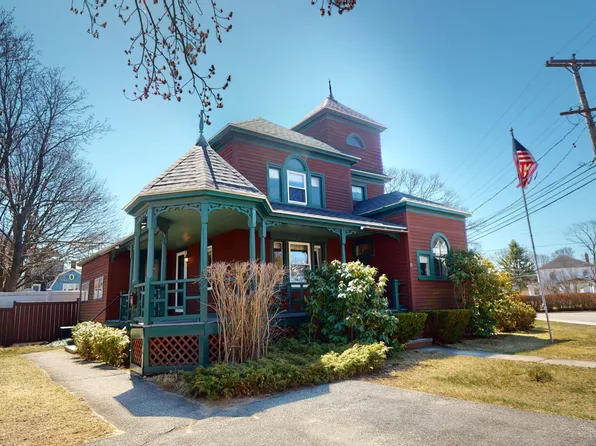 11 Fort Hill Avenue, Old Orchard Beach, ME 04064