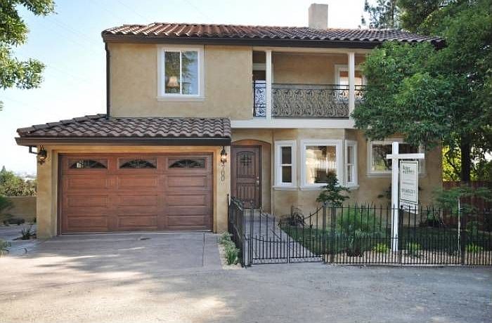1st image of 700 Glendome Cir