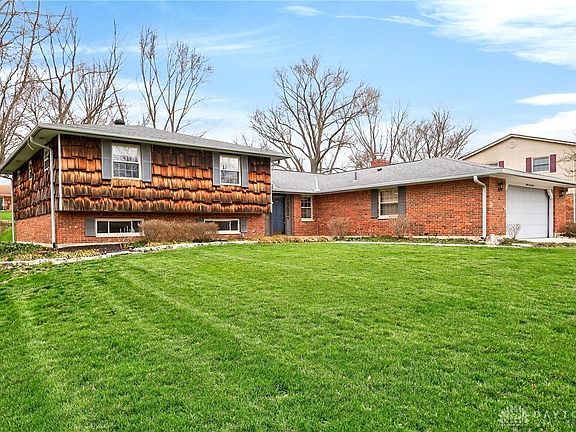 2nd image of 1547 Ambridge Rd