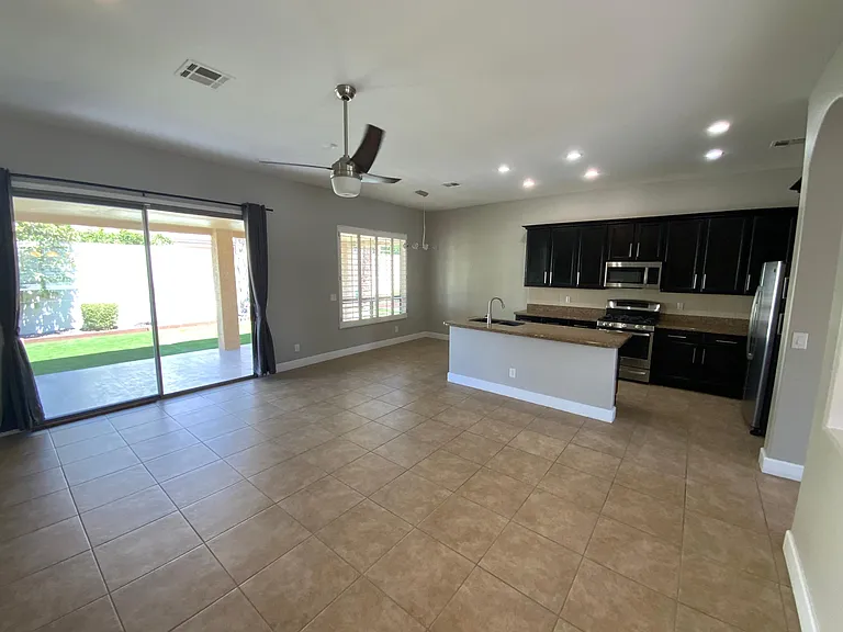 6204 E Phelps Rd — Photo 9