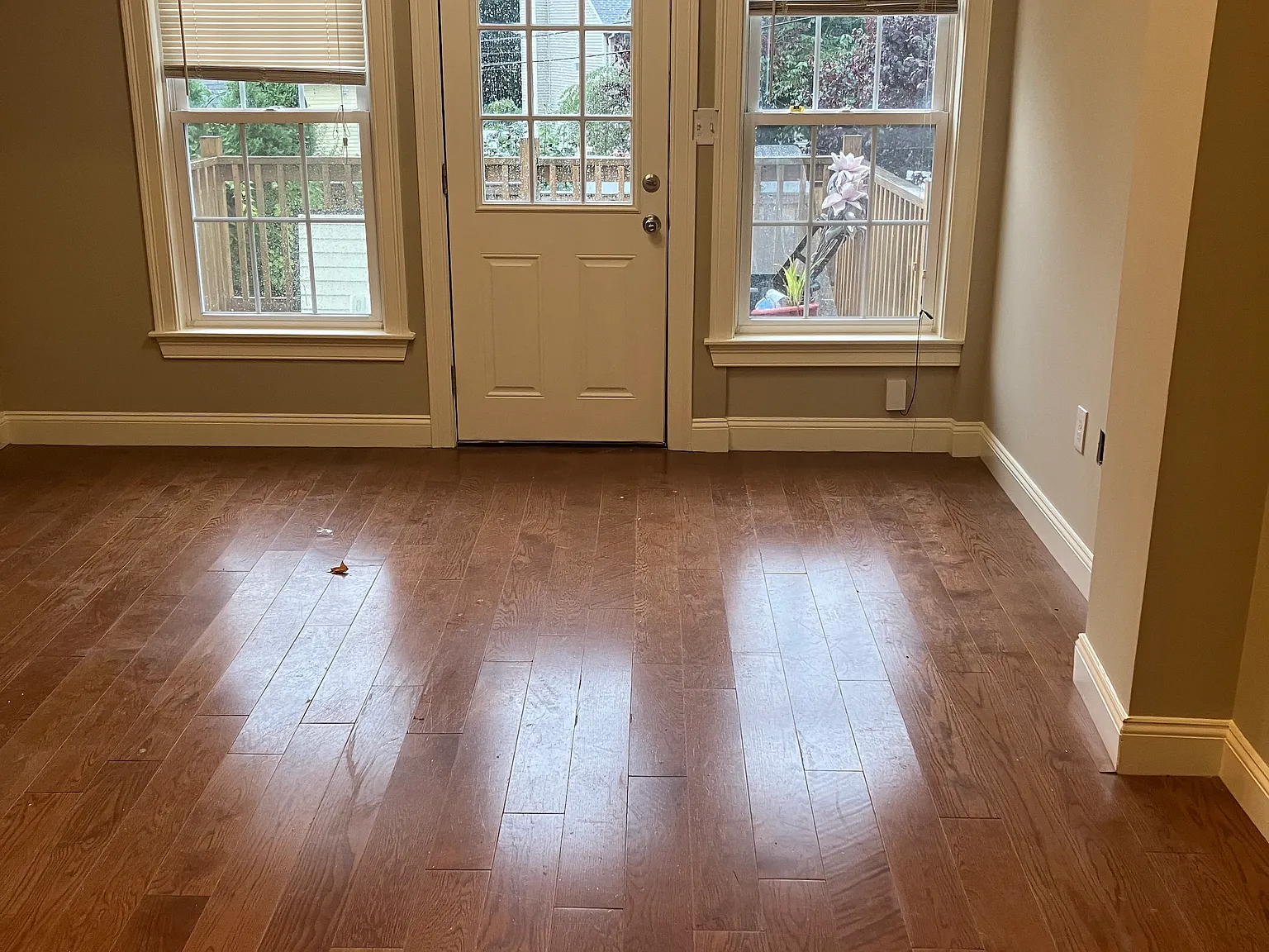 2 bed, 900 sqft, $2,800 — Photo 4