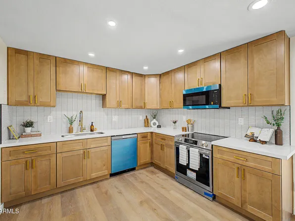 3436 E ACOMA Drive, Phoenix, AZ 85032