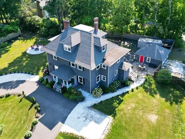 1 Morton Park Rd, Plymouth, MA 02360