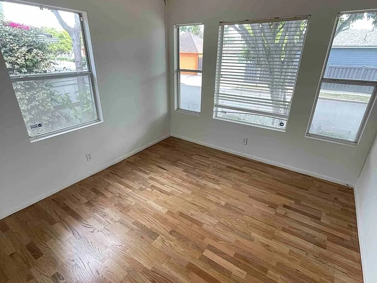 2946 S Beverly Dr — Photo 19