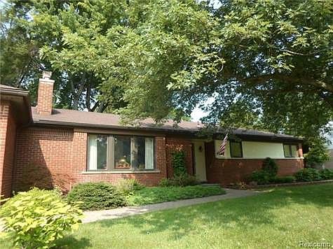 2nd image of 23815 Glencreek Dr