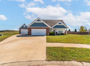 445 Azra Ct, Bowling Green, KY 42104