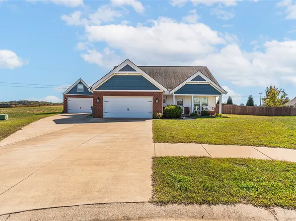 445 Azra Ct, Bowling Green, KY 42104