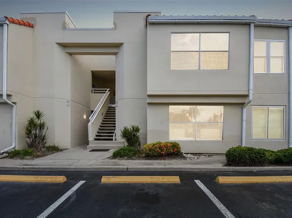 6151 Bahia Del Mar Blvd APT 125, Saint Petersburg, FL 33715