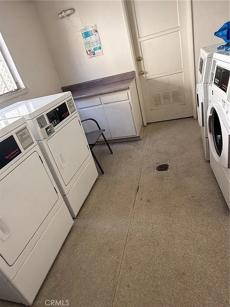 2 bed, 900 sqft, $2,150 — Photo 3