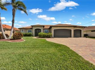 2713 Gleason Pkwy, Cape Coral, FL 33914