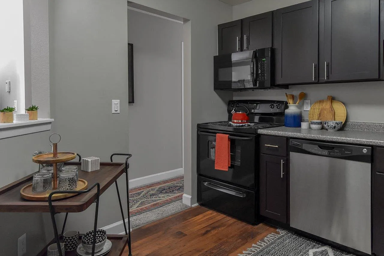 Pointe at Saint Joseph Apartment Homes — Photo 3