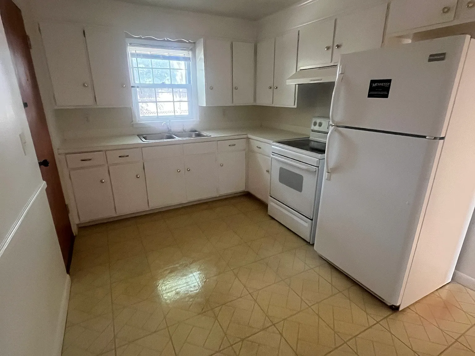 2 bed, $1,650 — Photo 1