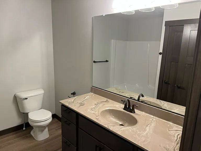 220 & 222 Independence Dr — Photo 9