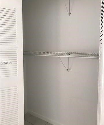 BEDROOM#1 /CLOSET