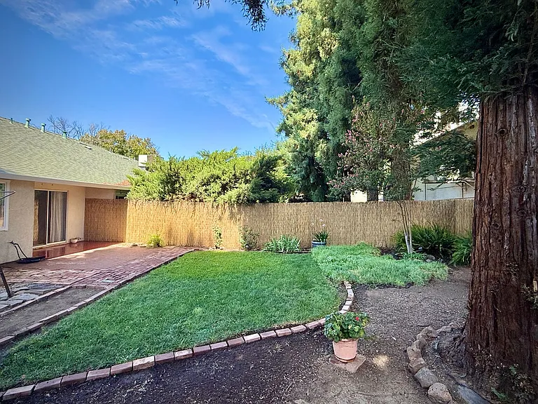 9286 Goodspeed St — Photo 15