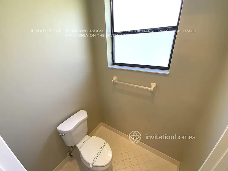 10213 Lexington Lakes Blvd N — Photo 14