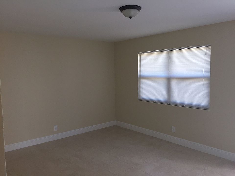 2nd image of 2830 Avenue S APT C2