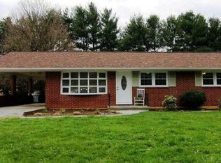 155 Texas Hollow Rd, Salem, VA 24153