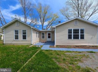 8608 Linton Hall Rd, Bristow, VA 20136