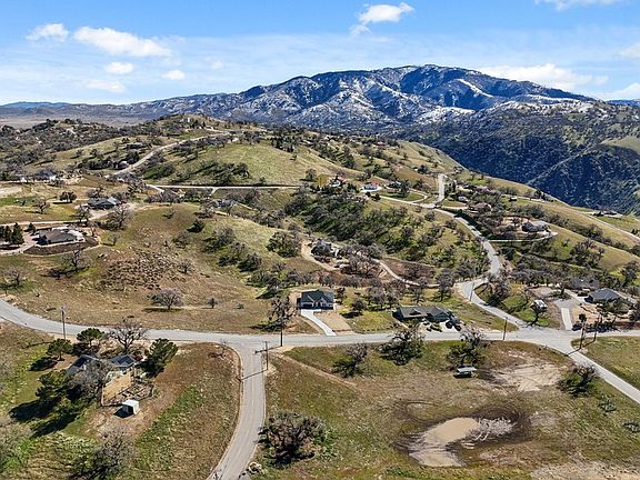 2nd image of 30460 Horsethief Dr