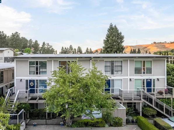 2121 Donald Dr APT 12, Moraga, CA 94556