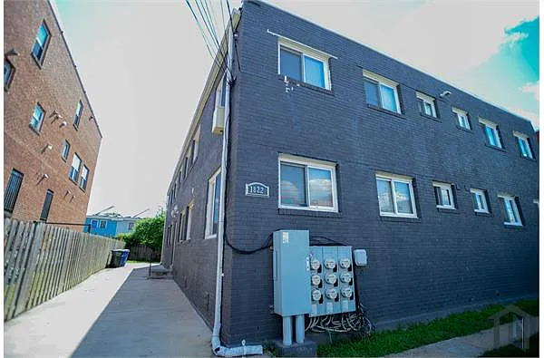 Building Photo - 1822 Providence St NE #3