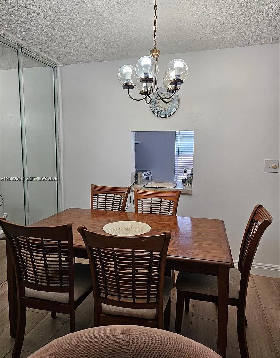 Bermuda Club Four Condo — Photo 2