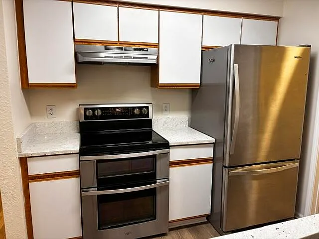 1357 Heatherwood Ln — Photo 4