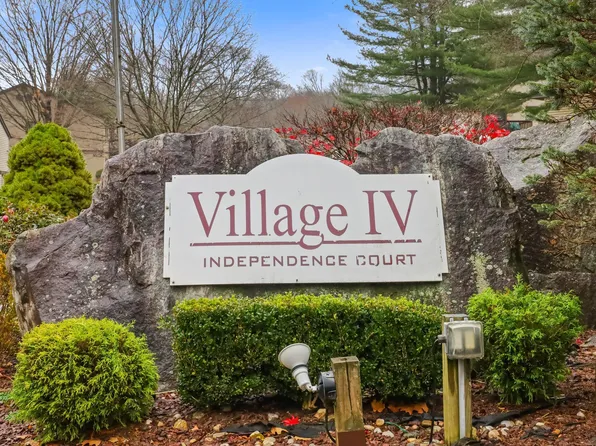 70 E Independence Court #70E, Yorktown Heights, NY 10598