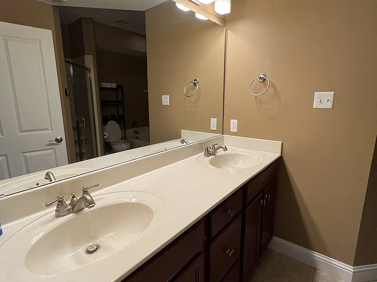 2355 S 7th St — Photo 11