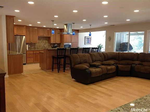 3rd image of 4325 Bartelink Dr