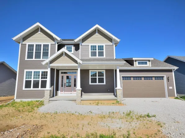 1214 Arrowood CIRCLE W W, Oconomowoc, WI 53066