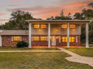 11 Reyes Rd, Deland, FL 32724